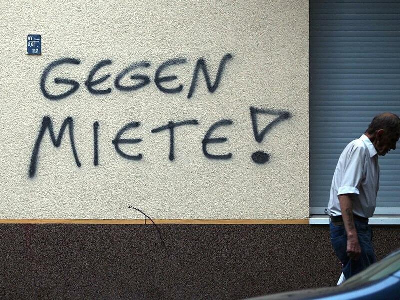Gegen Miete-Graffiti an einer Hauswand in Berlin-Neukölln (Archiv) - Foto: via dts Nachrichtenagentur