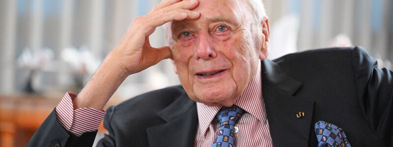 Mit einem Fake-Video von Reinhold Würth versuchen Betrüger, groß Kasse zu machen. (Archivbild) - Foto: Bernd Weißbrod/dpa