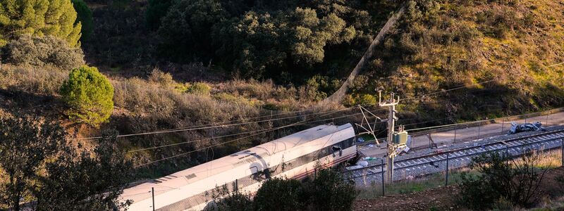 Ein dutzend Verletzte lag am Montagabend noch auf der Intensivstation. - Foto: Manu Fernandez/AP/dpa