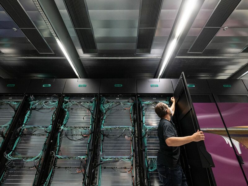 «Wenn man die Kernsysteme nicht modernisiert, redet man mit KI nur etwas schön.» (Archivbild) - Foto: Marijan Murat/dpa