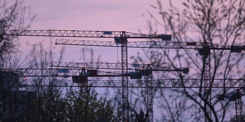 Baukräne (Archiv) - Foto: via dts Nachrichtenagentur