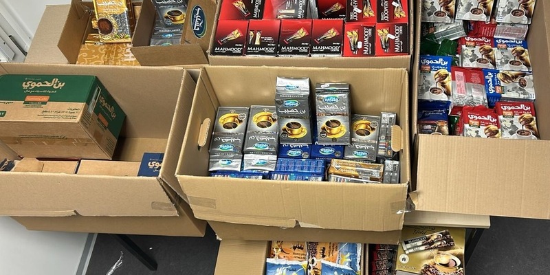 HZA-UL: Zöllner finden 135 Kilogramm unversteuerten Kaffee in Ladengeschäft - Foto: presseportal.de