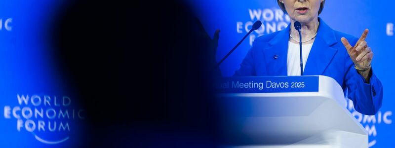 «Uns in eine Abwärtsspirale zu stürzen, würde nur genau den Gegnern helfen, die wir doch beide möglichst von unseren strategischen Interessengebieten fernhalten wollen», mahnt Kommissionspräsidentin Ursula von der Leyen. (Archivbild) - Foto: Laurent Gillieron/KEYSTONE/dpa
