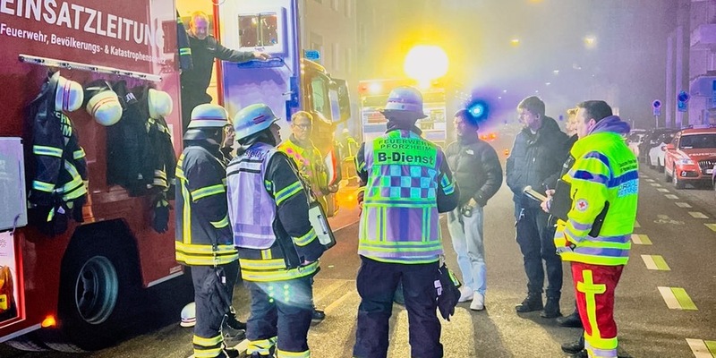 FW Pforzheim: Brand in einer Lackiererei - Foto: presseportal.de