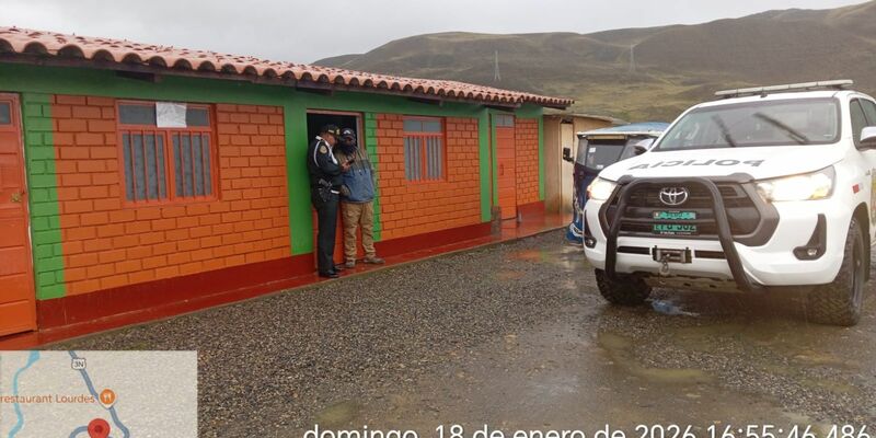 Laut lokalen Medienberichten hatte sich der junge Mann während eines plötzlichen Unwetters in ein Zelt zurückgezogen und wurde dabei offenbar von einem Blitz getroffen.  - Foto: ---/Policía de Turismo de Huaraz/dpa