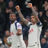 Tottenhams Dominic Solanke erzielte das 2:0 für die Spurs per Stolpertor. - Foto: Kin Cheung/AP/dpa