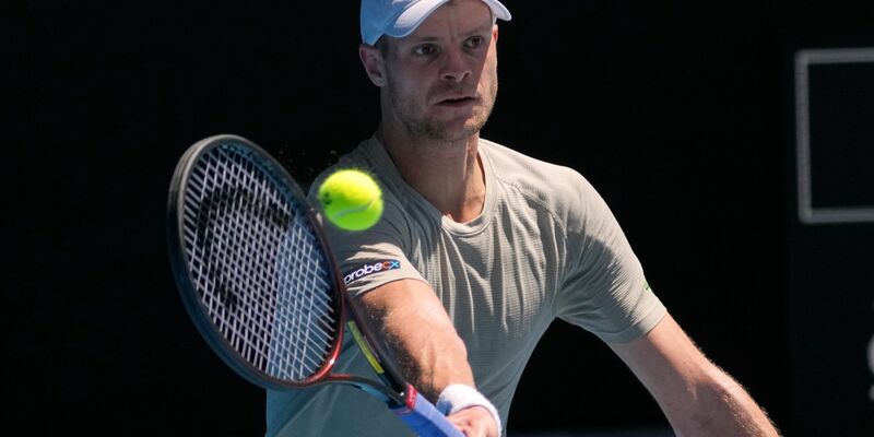 Carlos Alcaraz wurde von Yannick Hanfmann richtig gefordert. - Foto: Dita Alangkara/AP/dpa