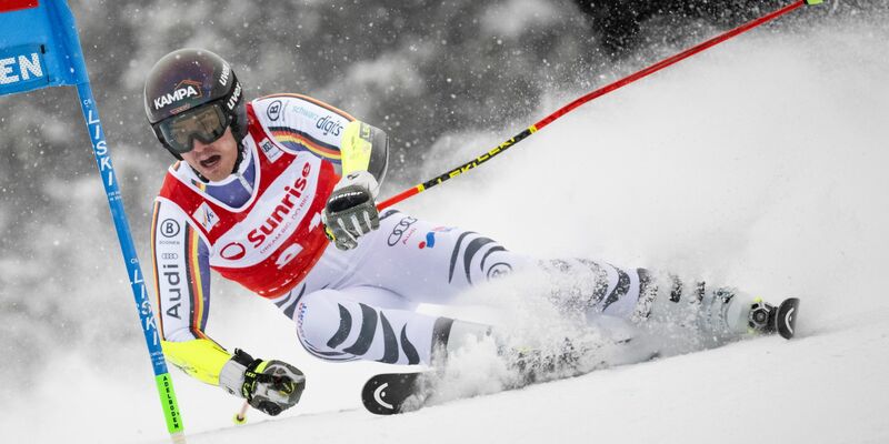 Kommt als Nachrücker doch noch zu Olympia: Skirennfahrer Anton Grammel. (Archivbild) - Foto: Anthony Anex/KEYSTONE/dpa