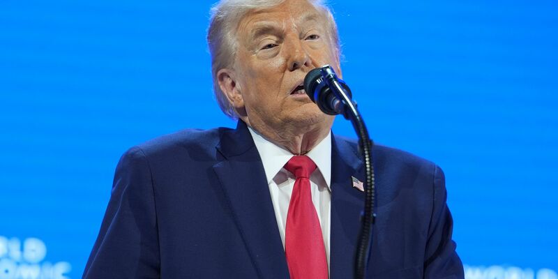 US-Präsident Trump hat in Davos erklärt, Selenskyj noch im Tagesverlauf treffen zu wollen. - Foto: Evan Vucci/AP/dpa