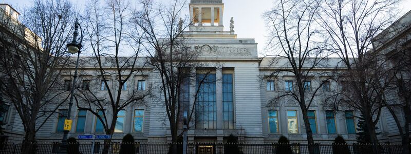 Eine Kontaktperson in der russischen Botschaft soll für einen Geheimdienst arbeiten.  - Foto: Christoph Soeder/dpa