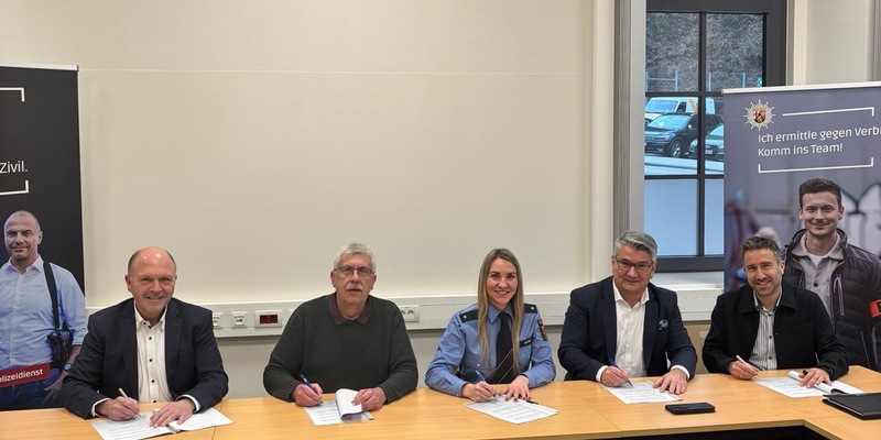 POL-PDTR: Neue Sicherheitspartnerschaft: Für mehr Sicherheit und Miteinander in der Region Idar-Oberstein - Foto: presseportal.de