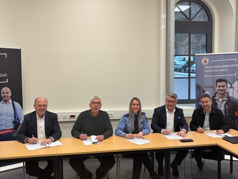 POL-PDTR: Neue Sicherheitspartnerschaft: Für mehr Sicherheit und Miteinander in der Region Idar-Oberstein - Foto: presseportal.de