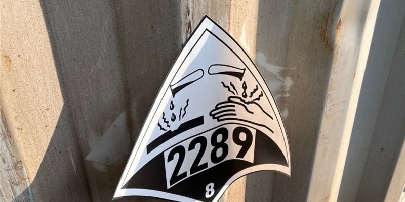 PP-ELT: Containerkontrolle im Hafen Germersheim mit mehreren Mängeln - Foto: presseportal.de