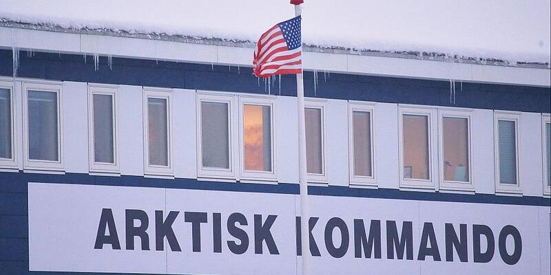 US-Fahne am Hauptquartier des Arktisk Kommando auf Grönland - Foto: via dts Nachrichtenagentur