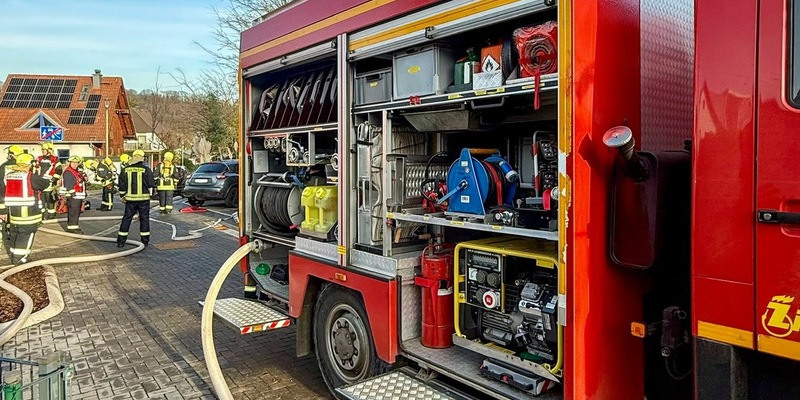 FW Kreuzau: Kellerbrand in Untermaubach Menschenleben in Gefahr /Vollalarm für die Feuerwehr Kreuzau - Foto: presseportal.de