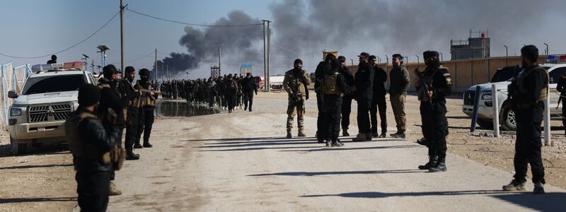 Das Lager al-Hol war bislang von den SDF bewacht worden.  - Foto: Ghaith Alsayed/AP/dpa