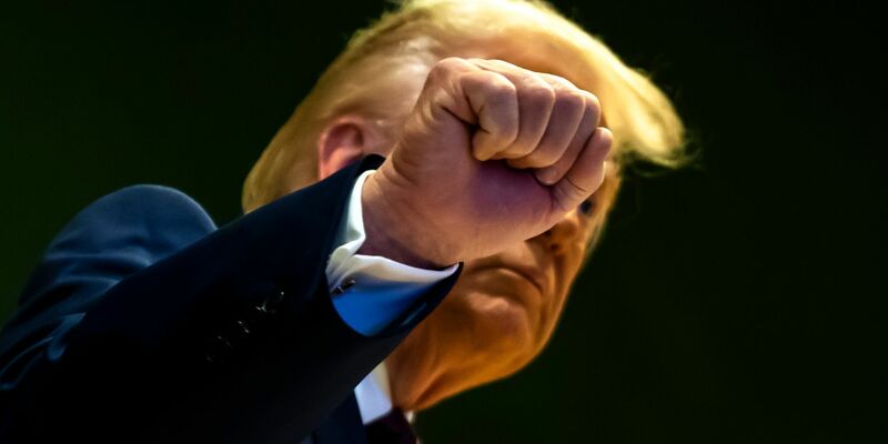 Die USA beobachten die Geschehnisse im Iran genau - sagt US-Präsident Donald Trump.  - Foto: Laurent Gillieron/KEYSTONE/dpa