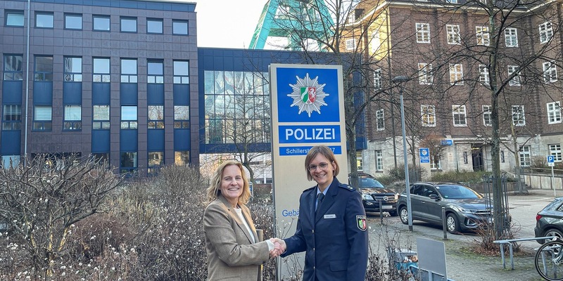 POL-BO: Führungswechsel im Polizeipräsidium Bochum: Direktion Verkehr unter neuer Leitung - Foto: presseportal.de