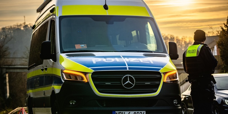 POL-EN: Wetter/Herdecke/EN-Kreis: Intensive Kontrollen zur Bekämpfung der Einbruchskriminalität_ Enge Zusammenarbeit mit mehreren Behörden. - Foto: presseportal.de