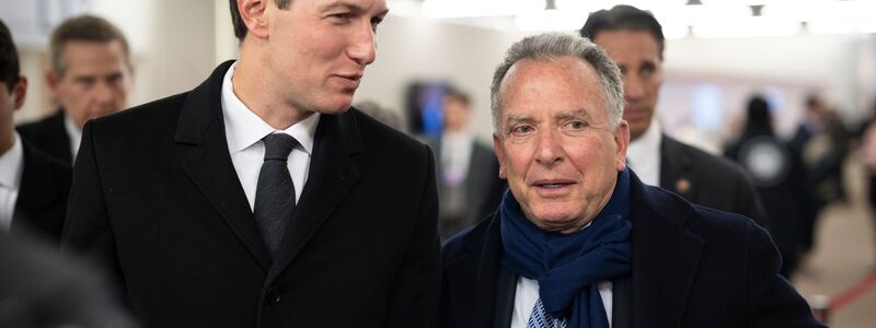 Jared Kushner und Steve Witkoff sind Trumps Chefunterhändler für alle Krisen. (Archivbild) - Foto: Gian Ehrenzeller/KEYSTONE/dpa