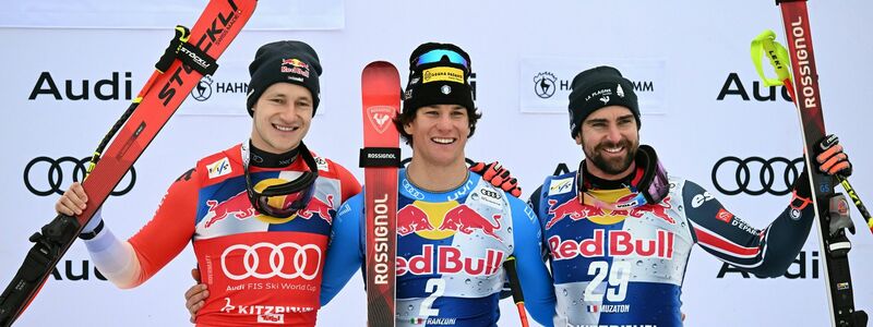 Superstar Marco Odermatt (links) muss weiter auf seinen ersten Abfahrtssieg in Kitzbühel warten. - Foto: Barbara Gindl/APA/dpa