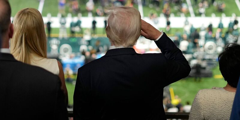 2025 war Trump noch beim Super Bowl dabei. (Archivbild) - Foto: Ben Curtis/AP/dpa