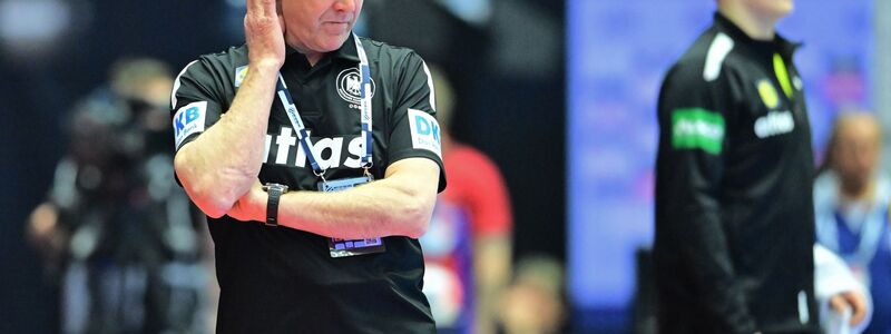 Sah einen fehlerhaften Auftritt seiner Mannschaft: Bundestrainer Alfred Gislason. - Foto: Sina Schuldt/dpa