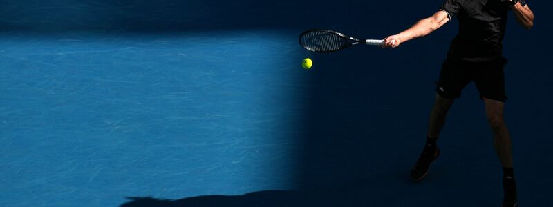 Alexander Zverev hat bei den Australian Open souverän das Viertelfinale erreicht. - Foto: Dar Yasin/AP/dpa