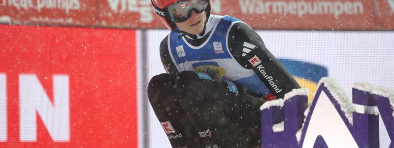 Karl Geiger schaffte es mit dem Team nicht auf das Podest. - Foto: Karl-Josef Hildenbrand/dpa
