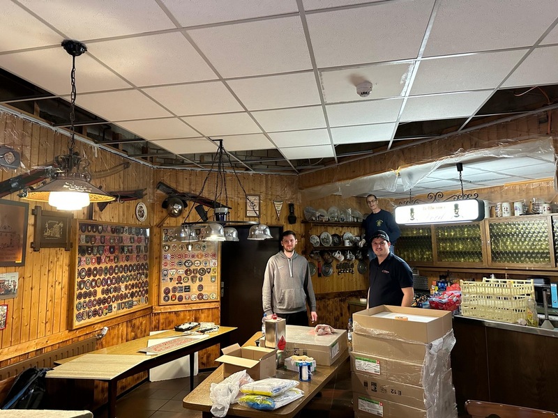 FW Weinheim: Ehrenamt mit handwerklichem Geschick. Feuerwehrangehörige engagieren sich weit über den Einsatzdienst hinaus - Foto: presseportal.de