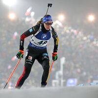 Franziska Preuß auf der Strecke in Nove Mesto. - Foto: Libor Plíhal/CTK/dpa