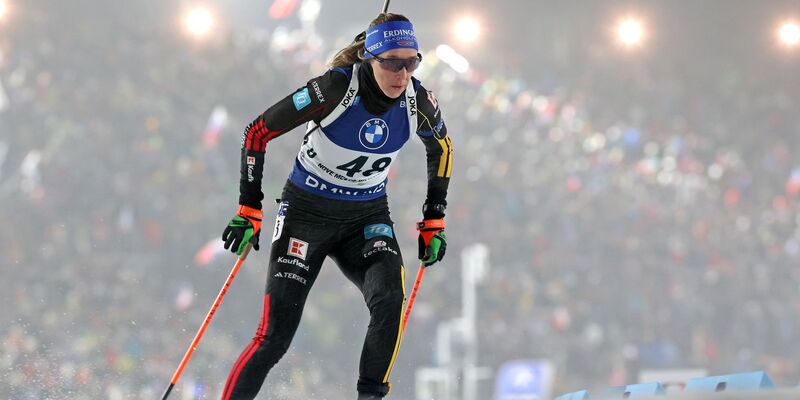 Franziska Preuß auf der Strecke in Nove Mesto. - Foto: Libor Plíhal/CTK/dpa