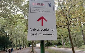 Zahl neuer Asylanträge im April erneut gesunken
