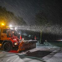 Der Winterdienst rückt an, hier im Kreis Herford (NRW). - Foto: Christoph Reichwein/dpa