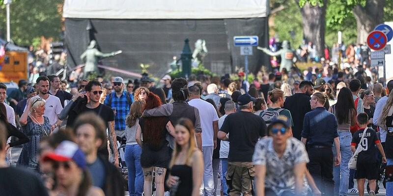 Menschen auf der Straße (Archiv) - Foto: via dts Nachrichtenagentur