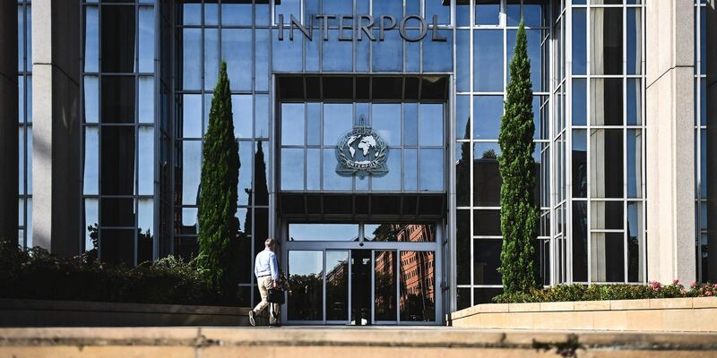 Bei dem Schlag wurden Tausende Verdächtige festgenommen. (Archivbild) - Foto: Olivier Chassignole/AFP/dpa