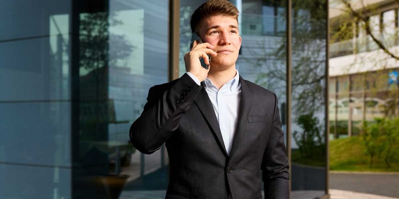 Abwarten ist keine Strategie: Warum Industrieunternehmen jetzt aktiv Neukunden gewinnen müssen – Julian Gatscher von gatscher media mit klaren Worten - Foto: presseportal.de