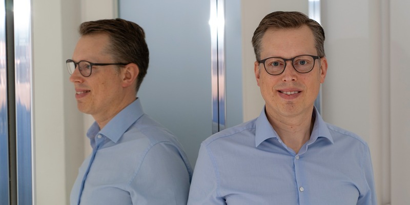 Wie Beamte die ideale Krankenversicherung finden: Sven Bruns über die wichtigsten Entscheidungskriterien - Foto: presseportal.de