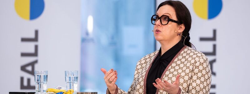 Anna Borg spricht am Hamburger Vattenfall-Standort zu Mitarbeitern.  - Foto: Ulrich Perrey/dpa