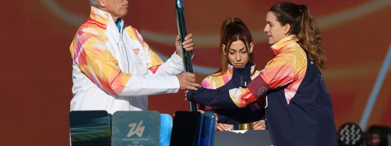 Die Fackel tourt seit Dezember durch Italien. (Archivbild) - Foto: Marco Iacobucci/IPA via ZUMA Press/dpa