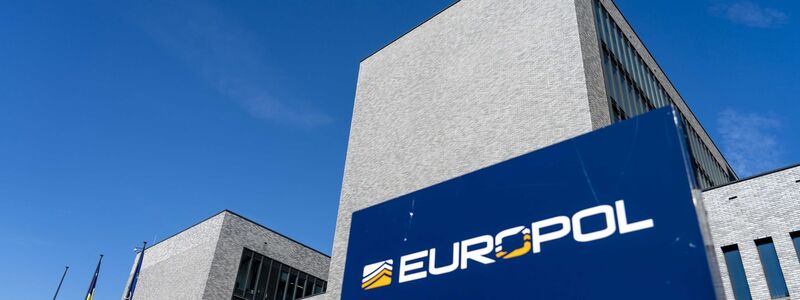Die EU-Polizeibehörde Europol informiert über Drogenkriminalität. - Foto: Jerry Lampen/anp/dpa