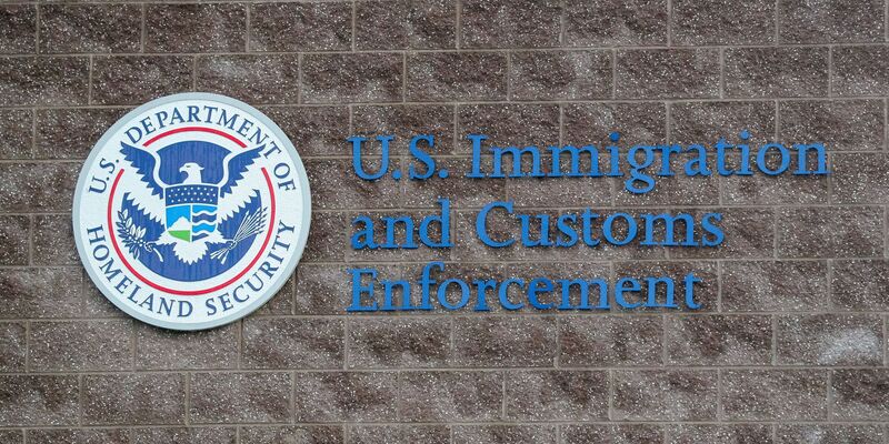 Beamte der Einwanderungsbehörde ICE sollen bei Olympia in Italien bei der Sicherheit vor Ort mitwirken. - Foto: Paul Weaver/SOPA Images via ZUMA Press Wire/dpa