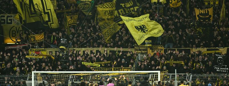 Die Südtribüne soll auch gegen Inter ein besonderer Rückhalt sein. (Archivbild) - Foto: Bernd Thissen/dpa