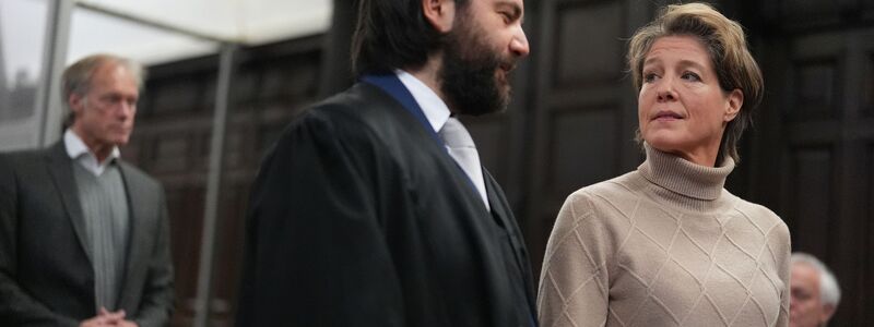 Christina Blocks Anwalt Ingo Bott fordert die Einstellung des Verfahrens. - Foto: Marcus Brandt/Pool dpa/dpa