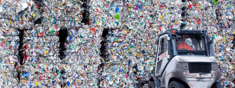 Massen an Plastikmüll entstehen in Deutschland jedes Jahr - ein großer Teil davon wird recycelt. - Foto: Rolf Vennenbernd/dpa