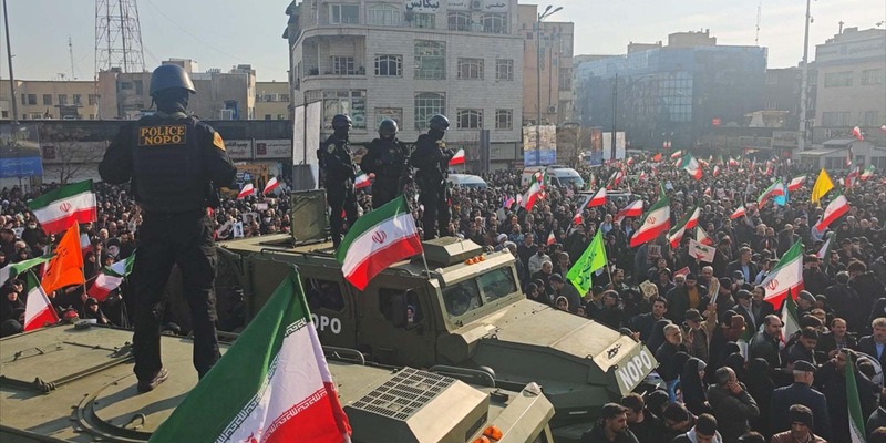 ARTE Reportage Sondersendung Iran: 52 Minuten exklusive Reportagen aus dem Herzen der Rebellion - Foto: presseportal.de