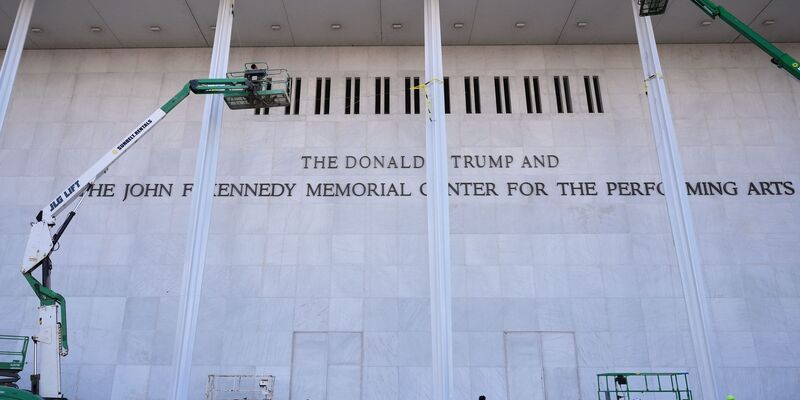 Nach der Umbenennung boykottieren zahlreiche Künstler und Künstlerinnen die Einrichtung. (Archivfoto) - Foto: Jacquelyn Martin/AP/dpa