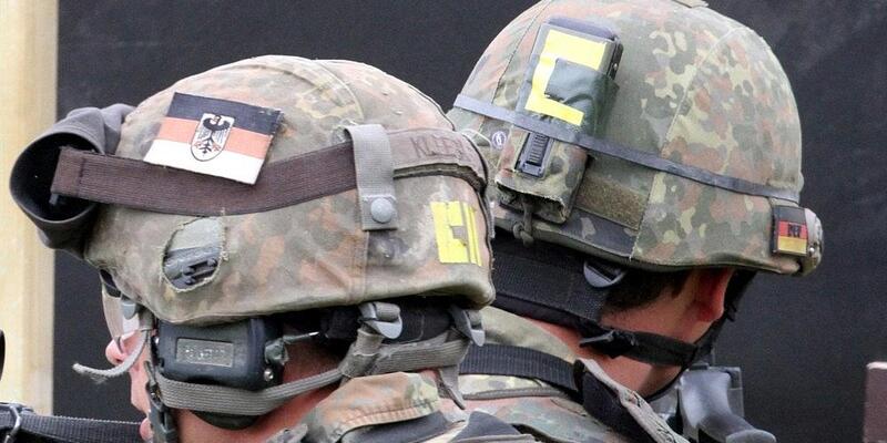 Bundeswehr-Helme (Archiv) - Foto: via dts Nachrichtenagentur