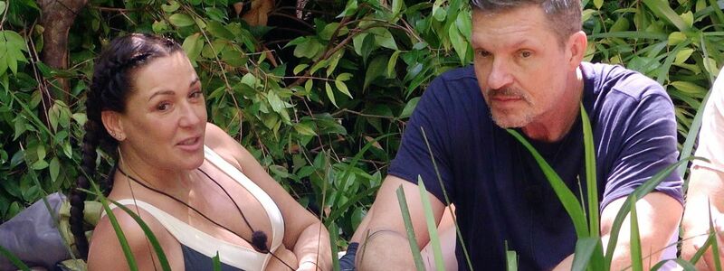 Ballack und Krüger blicken mit Verwunderung auf die Jugend. - Foto: RTL/dpa