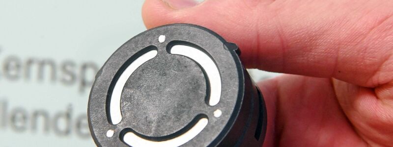 Sogenannte passive Radon-Messgeräte sind die einfachste Möglichkeit für eine Radon-Messung. (Archivbild) - Foto: Uli Deck/dpa